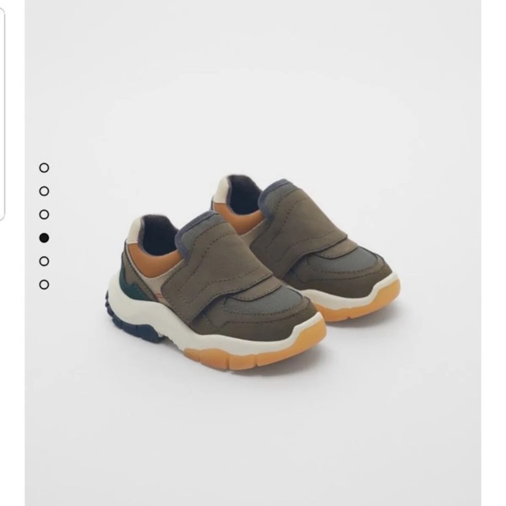 Zara sneaker